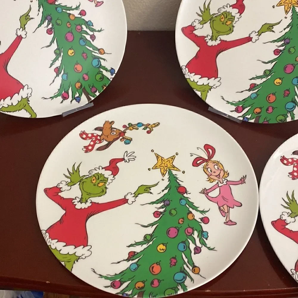 🎄🎁 set of 4 Grinch, Max & Cindy Lou Who Plate